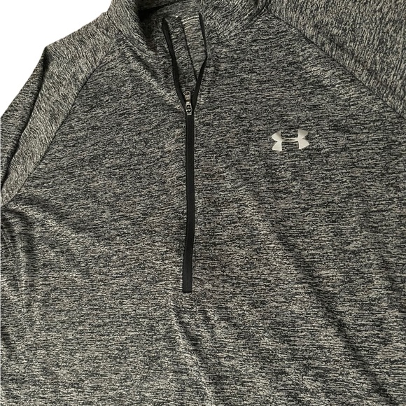 🎄 SALE Under Armour Quarter Zip Gray Women’s XL Heatgear Lightweight - Picture 2 of 3